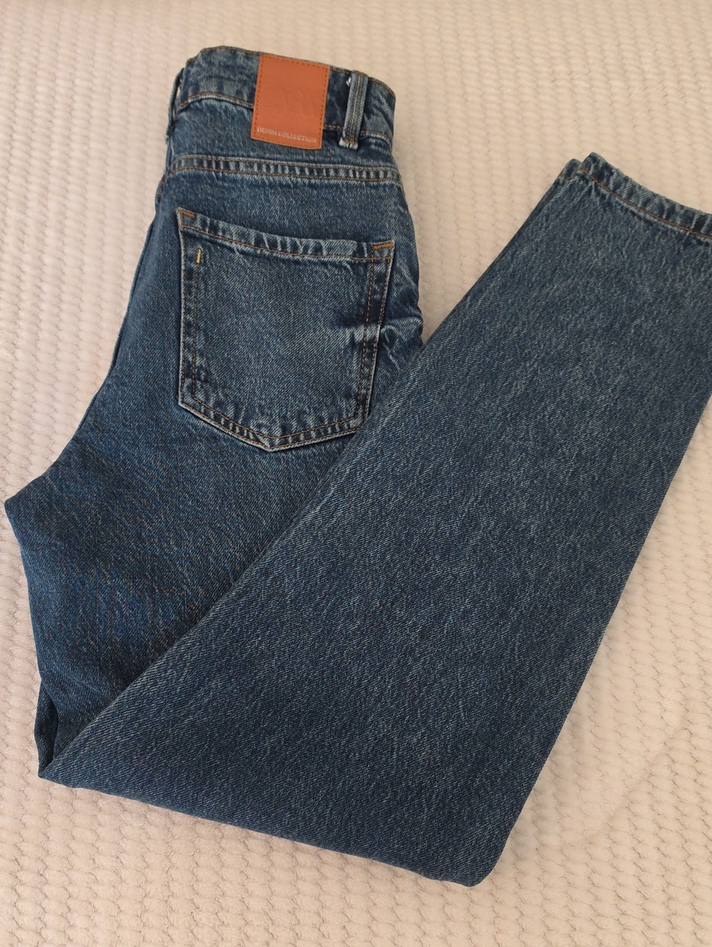 Zara Classic Mom Slim Fit  Blue Denim Jeans - Casual Brand New